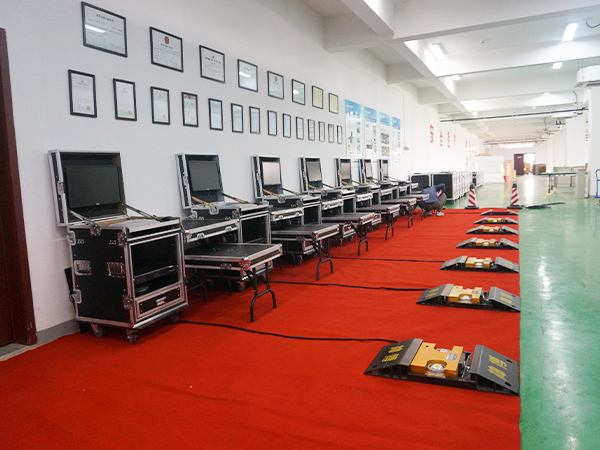 Seenboom: A corner of the workshop