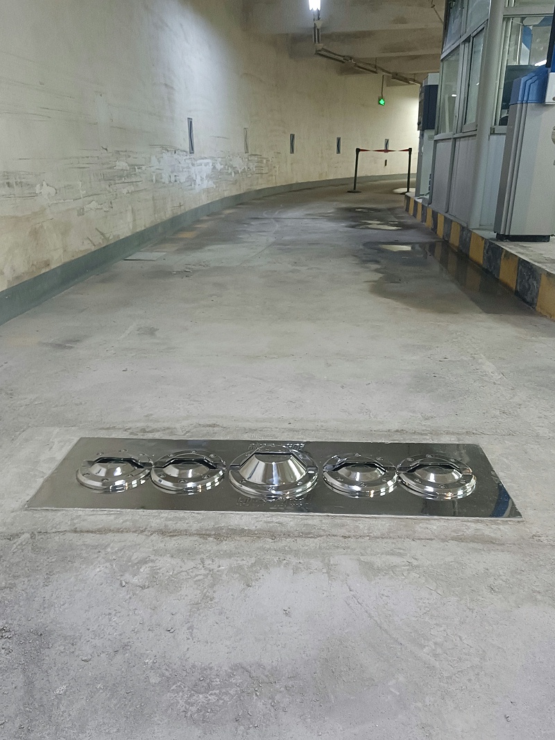 Museum vehicle underbody scanner