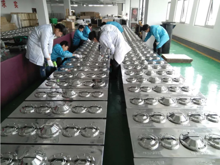 Seenboom undercarriage security check