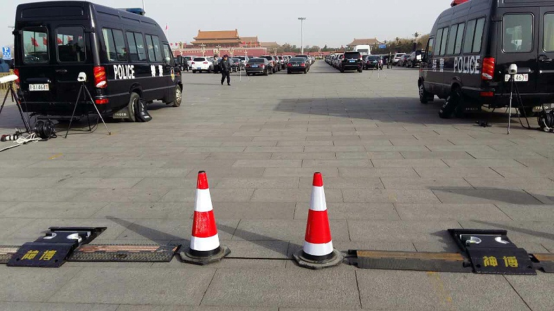 The application of vehicle underbody security inspection at the National Two Sessions