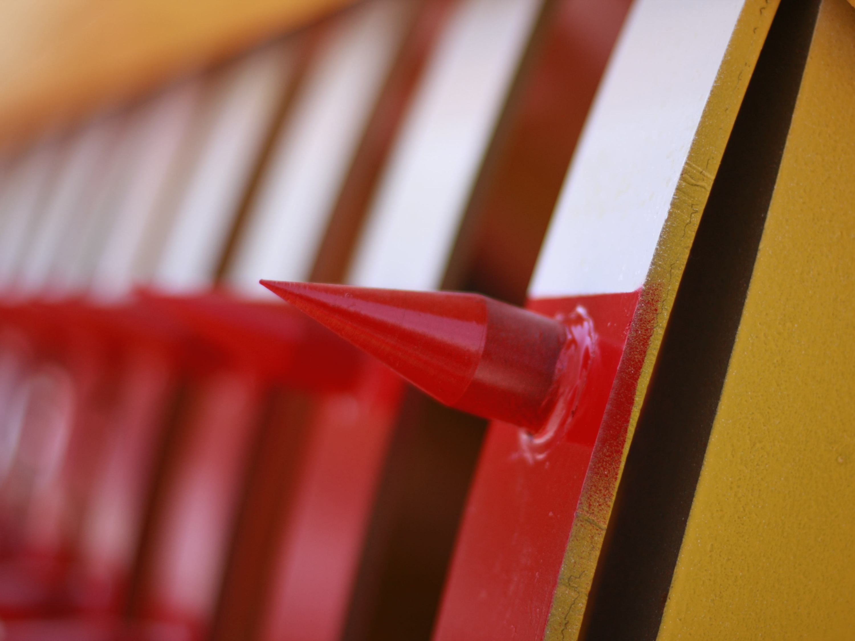 What should I do if the lifting column malfunctions?