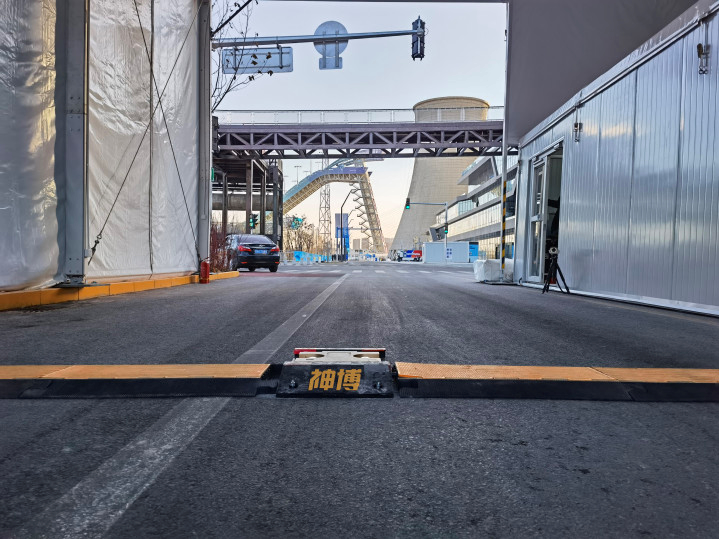 The vehicle underbody security inspection system made its debut on the Big Air show